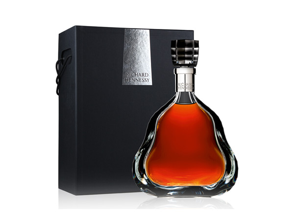 吉林收购轩尼诗李察XO回收Hennessy洋酒干邑白兰地700ml