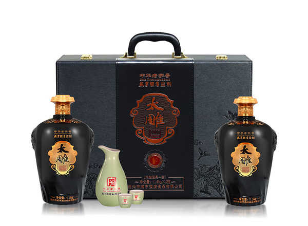 吉林咸亨酒店太雕黄酒回收太雕2007原酿礼盒1.5kg*2糯米酒半甜绍兴黄酒行情价格
